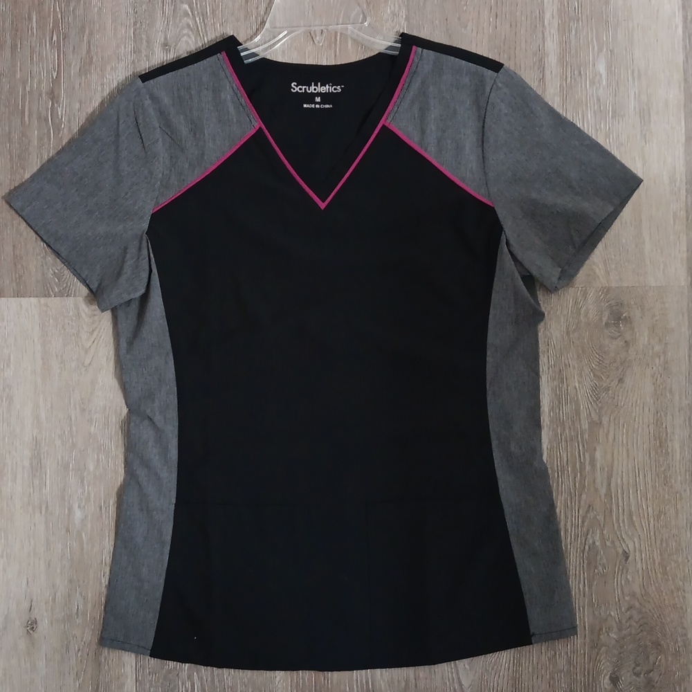 Scrub-top by Scrubletics
